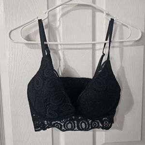 NEW W/ OUT TAGS Victoria's Secret PINK Black Lace Bralette Size Medium